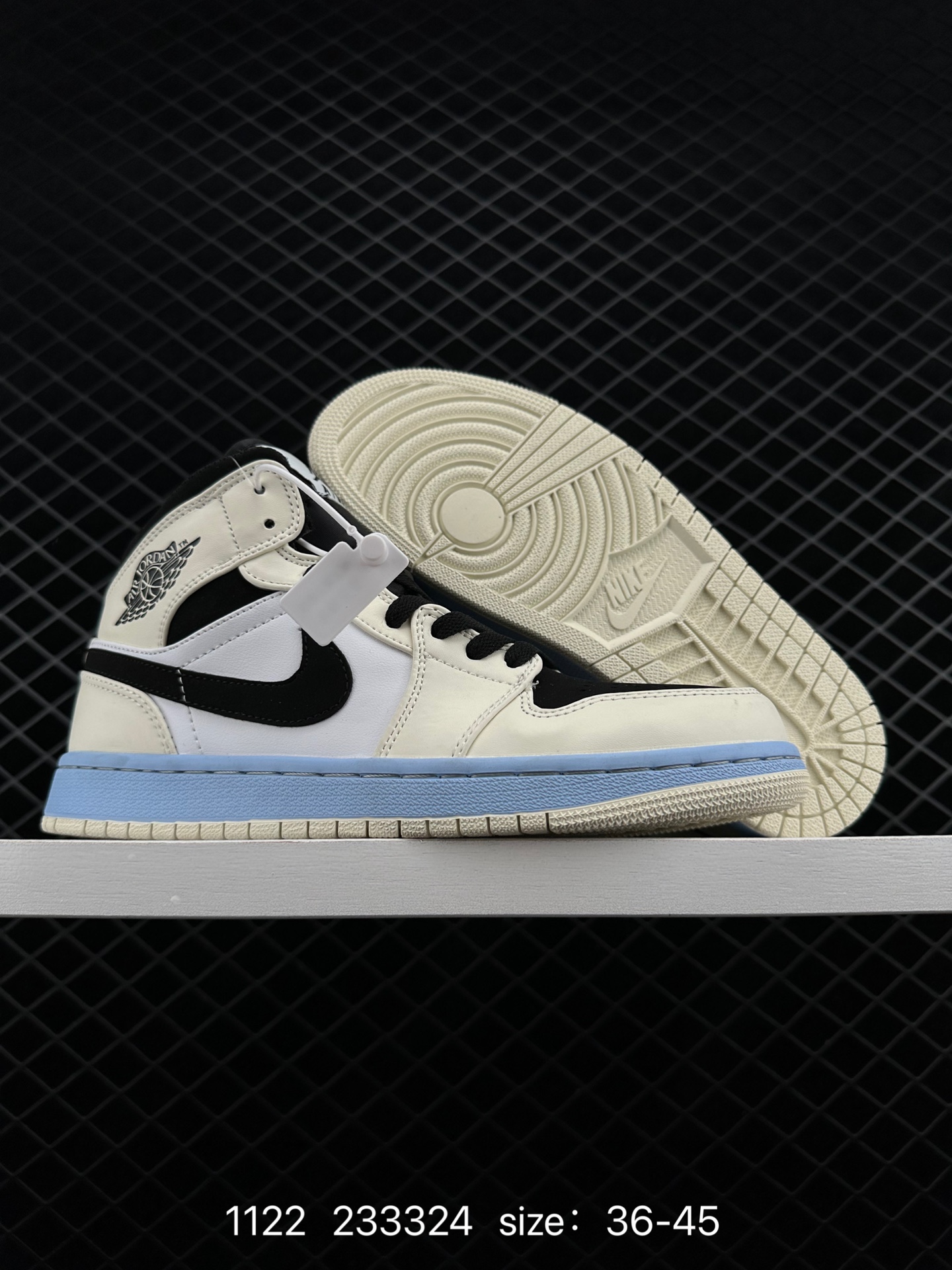 Nike Air Jordan 1 Retro High OG”Black/White“